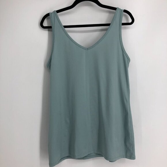 Reitmans Seafoam Blue/Green Rounded Square Neck Activewear Tank Top size 1x - Picture 8 of 13